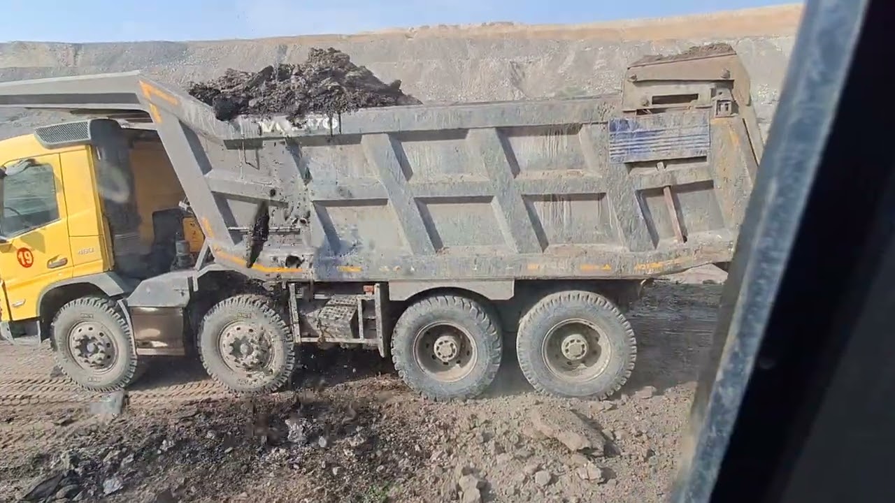 360 degree machine 🤔🤔🤔🤔🤔fast loading Volvo tipper