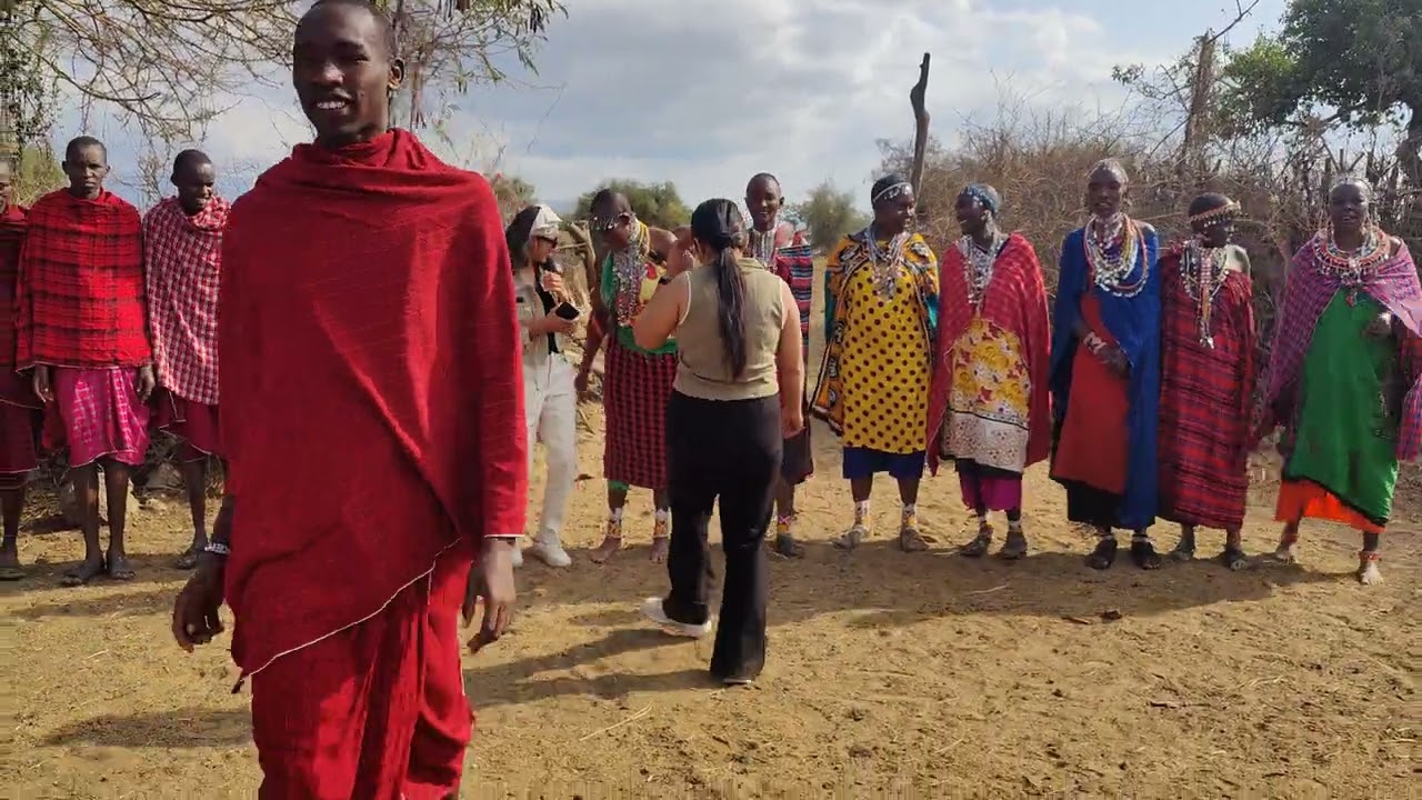 It's a beautiful Fold dance welcome by a MASAI People in Kenya.