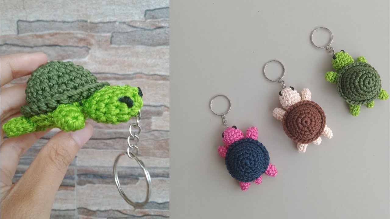 CROCHET TURTLE KEYCHAIN