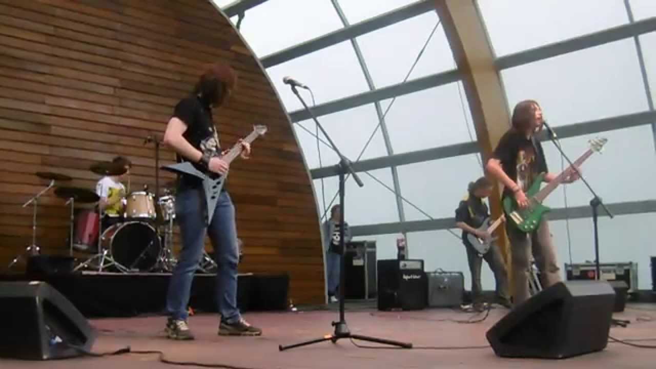 Entreaty - Toxified Personality  ,,Rock dla zwierząt