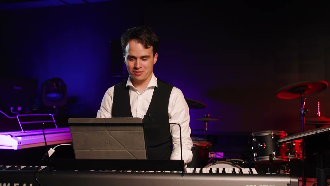 Kurzweil KM88 - USB MIDI клавиатура / контроллер