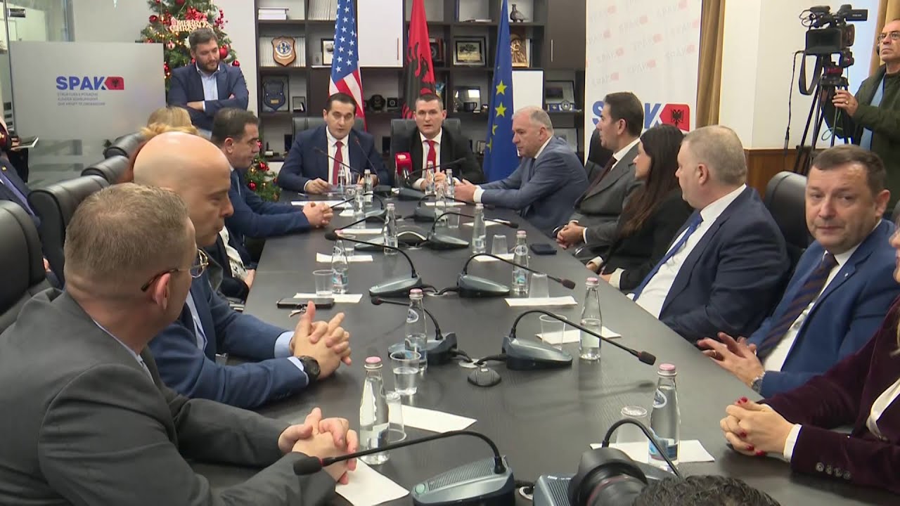 Top News - &lsquo;SPAK, m&euml; i fort&euml; se kurr&euml;&rsquo;. Dumani dor&euml;zon detyr&euml;n, Braho: Mbrojm&euml; pavar&euml;sin&euml; ton&euml;