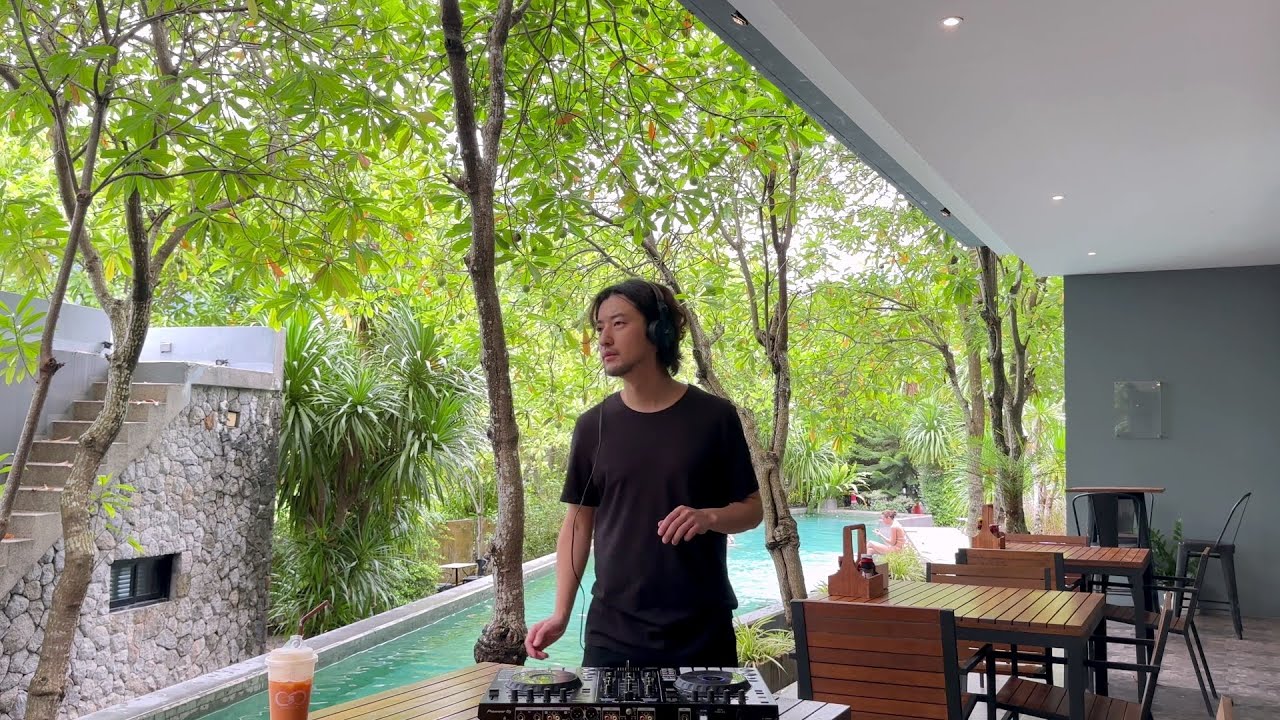 Progressive House & Melodic House Mix at the Phuket