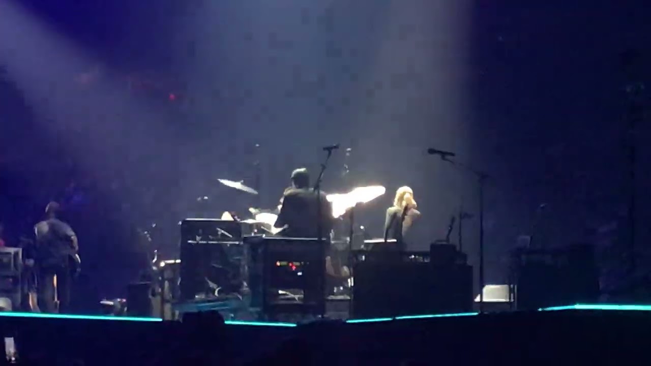 Maddie & Tae “Tourist in this town” Cry Pretty Tour Cincinnati, Oh 6-15-2019