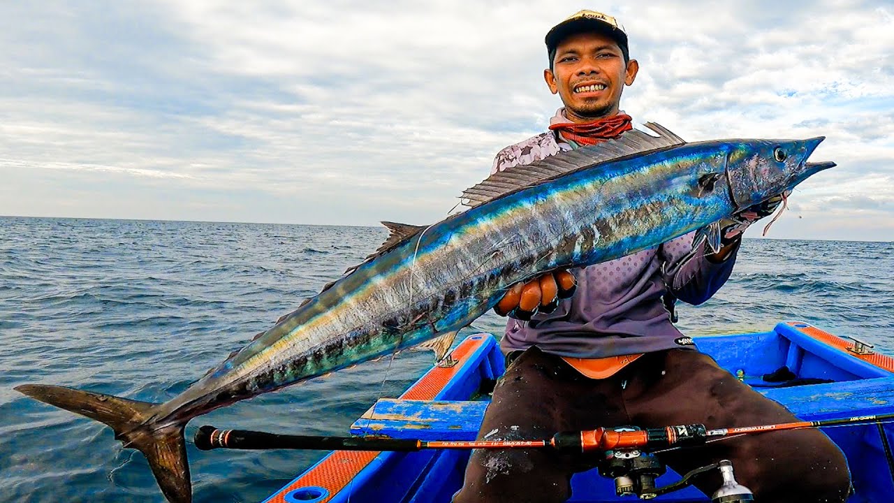 Pertama Kali Narik Jackpot Tenggiri Wahoo size Besar !! Light Jigging
