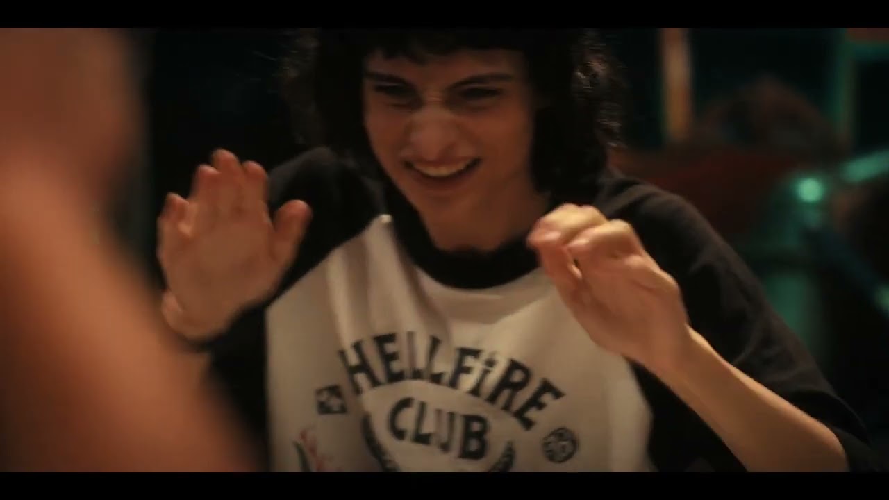 Stranger Things 4x01 (Detroit Rock City song scene)