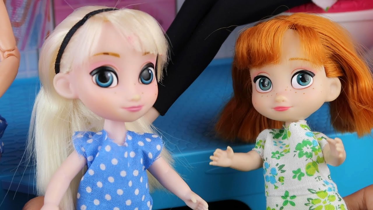 Taking Care of My Dolls Elsa and Anna Toddlers | Disney Princess