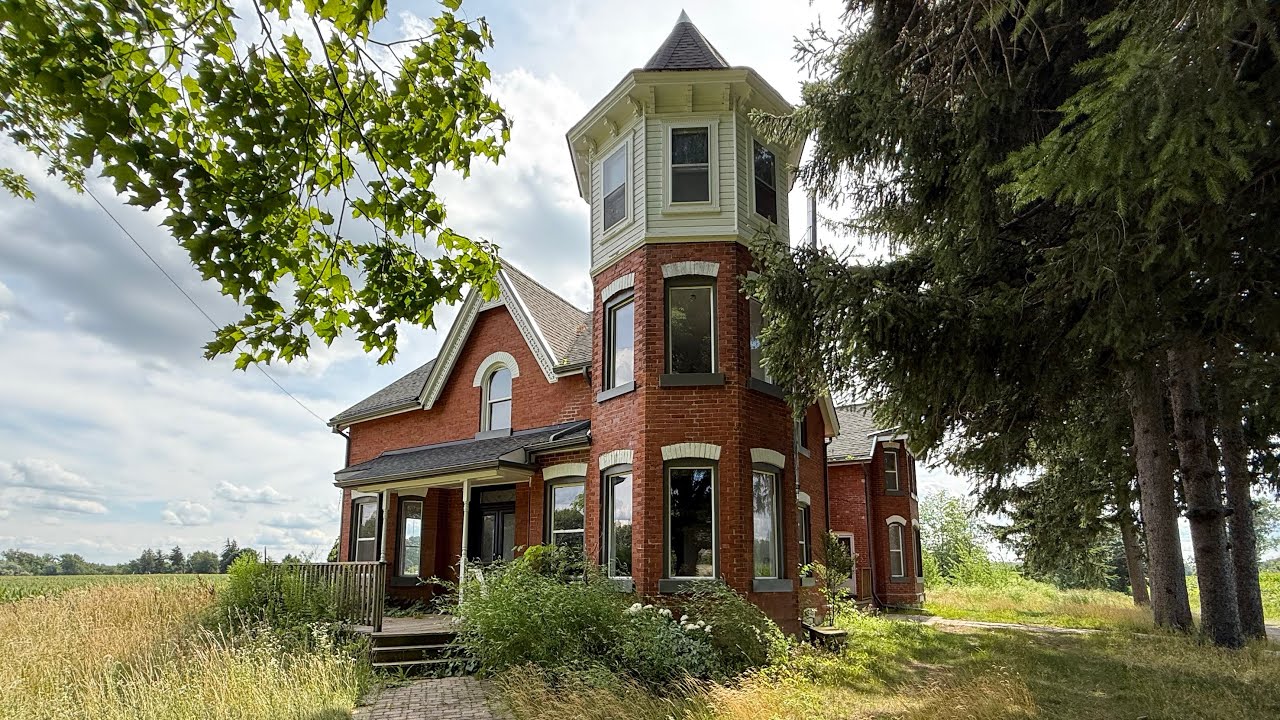 Creepy ABANDONED 125 year old Victorian mansion **SOMETHING TERRIBLE HAPPENED HERE** 