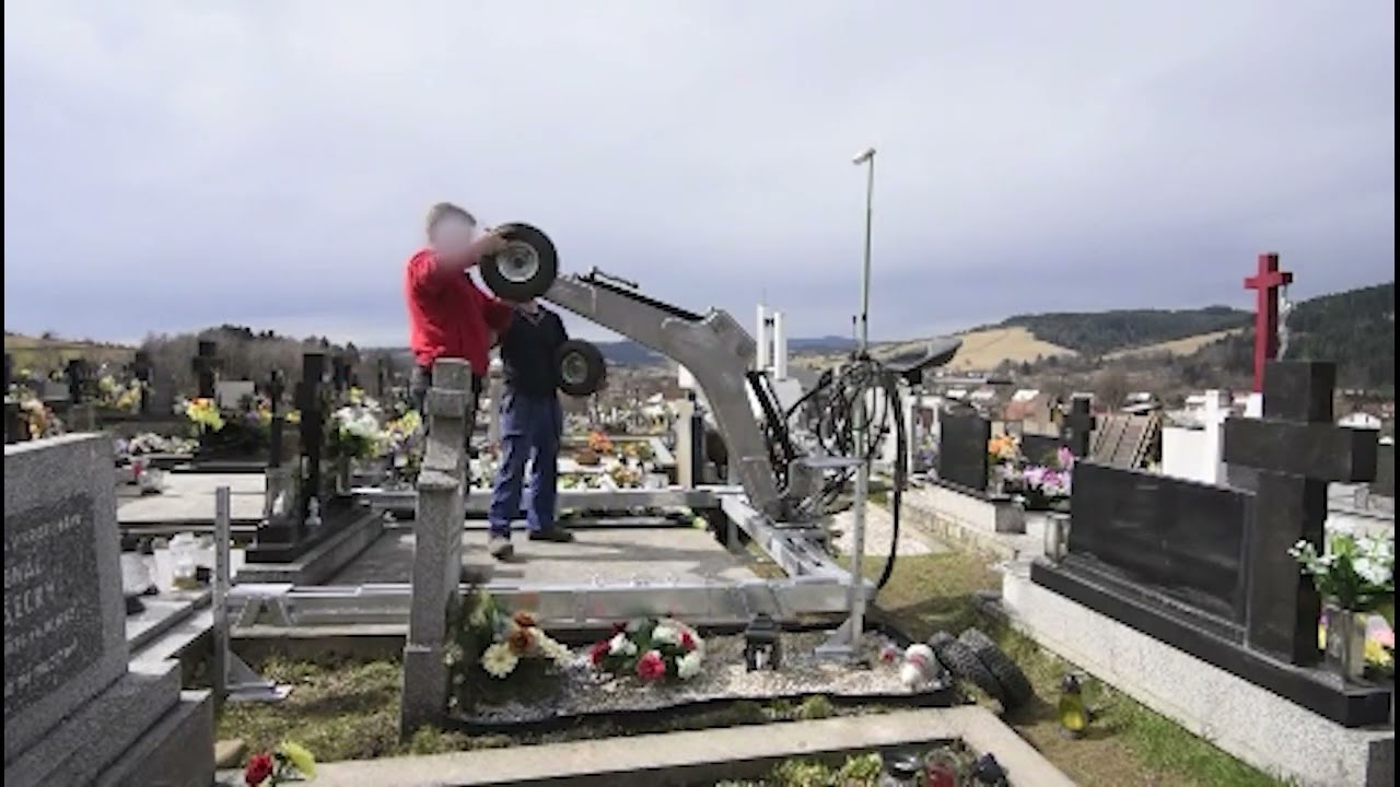 hlin&iacute;kov&yacute; minibager - aluminum mini excavator