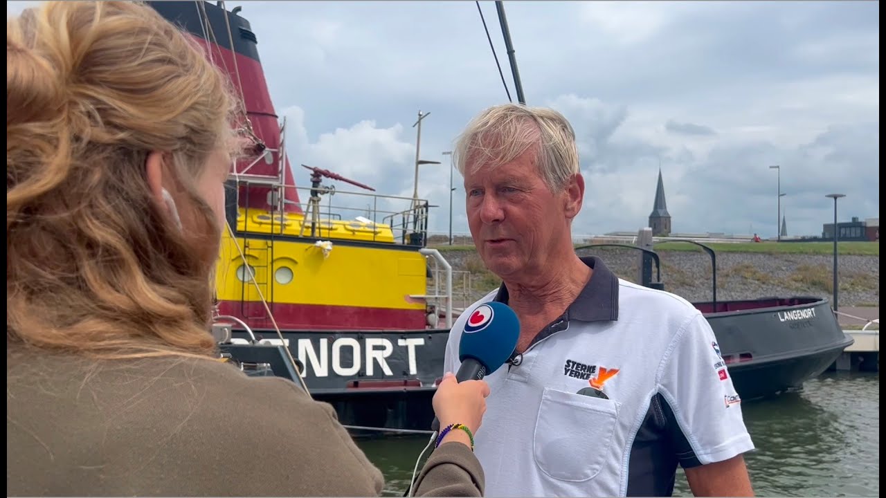 Omrop Fryslân, No yn Fryslân, Esther Leystra praat in Harlingen met Wilfred, 5 augustus 2023