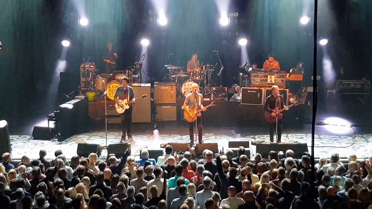 Paul Weller.  Man In The Corner Shop. York Barbican 23/08/18