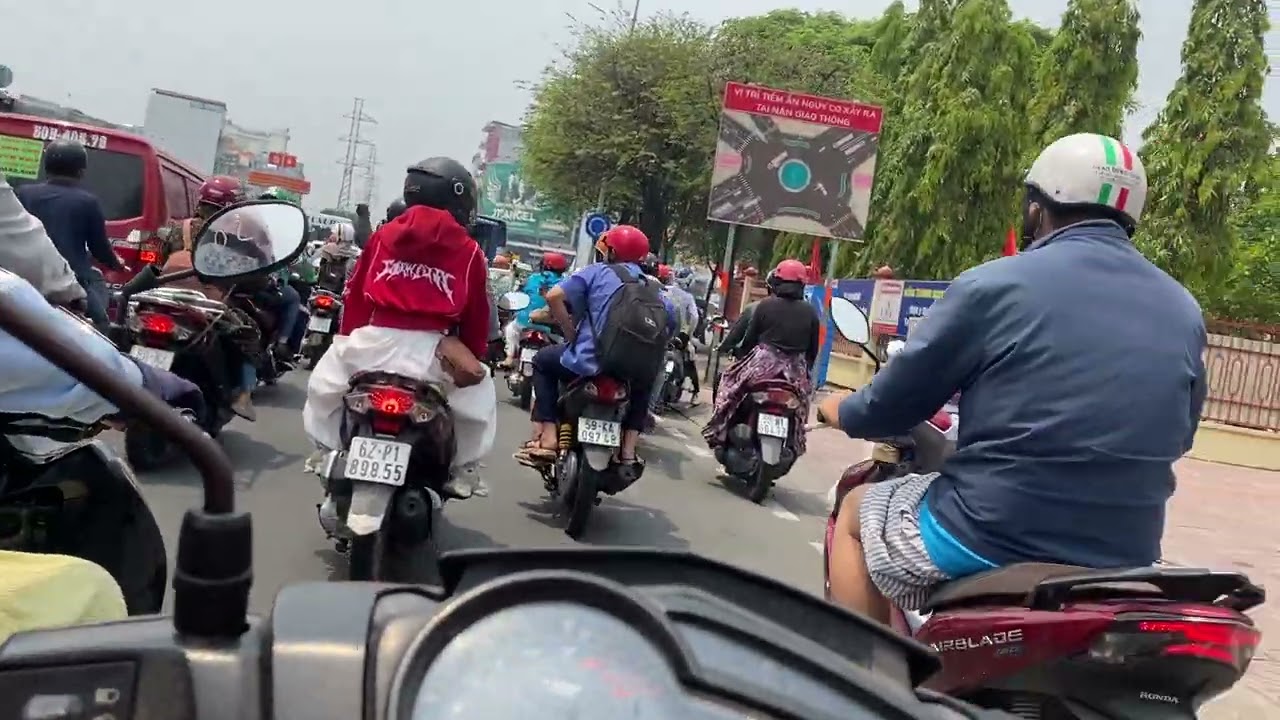 No matter where we go, Vietnamese people are still proud of being a beautiful, peaceful country full