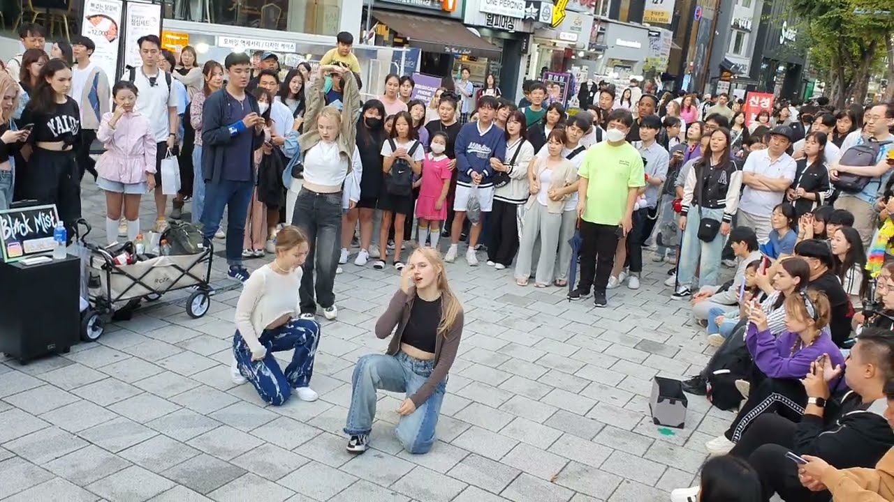 [STREET ARTIST] BLACK MIST, WITH GUESTS. HONGDAE BUSKING. 230930.