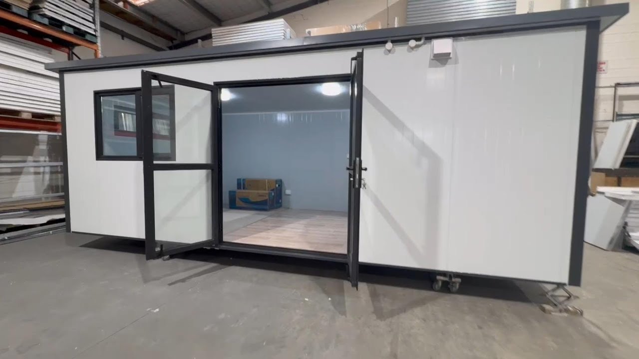 6.25*2.9m Self-contianed Cabin with Double-glazed Awning Windows & French Door