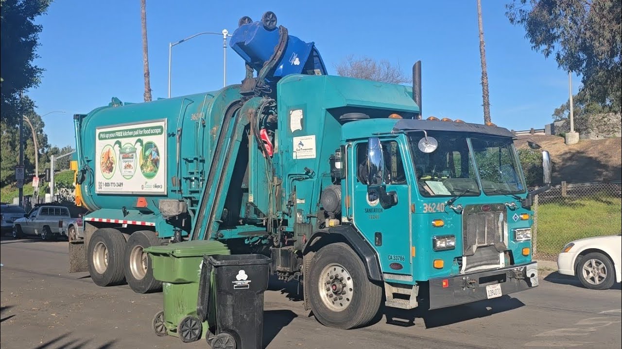 36240 Collecting Recycle 