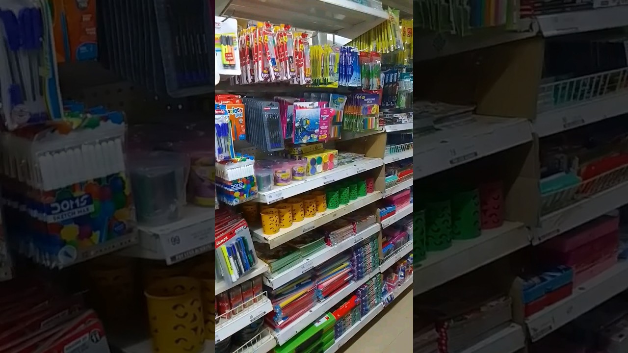 vishal mega mart#shorts #viralvideo🛒🎁#2023 #video#viral🛒🎁🛒💐