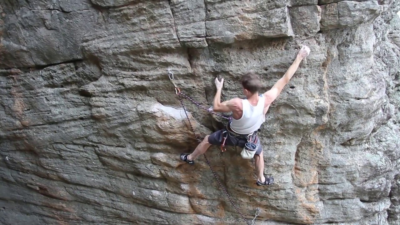 Kevin Lindorff on Anus Horribulus, 26 at Mt Arapiles