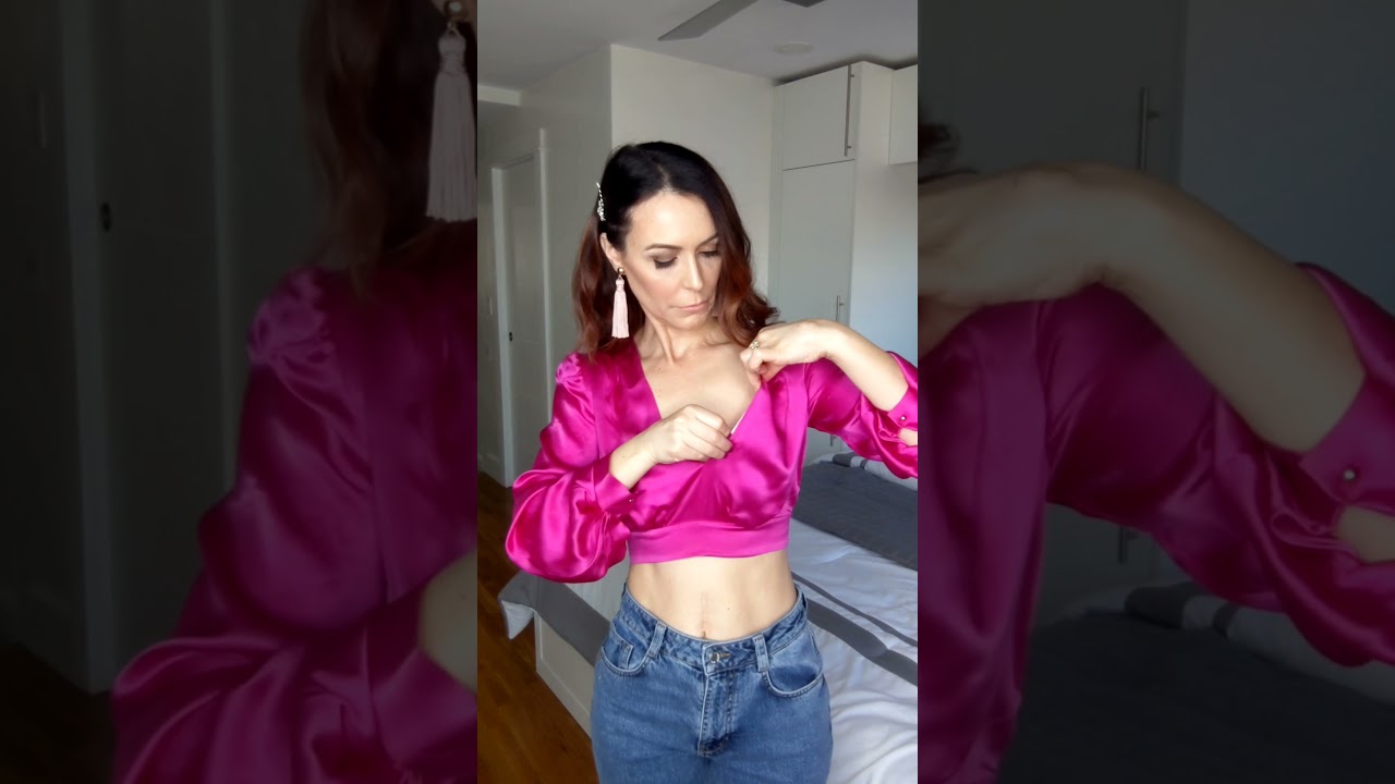 A quick solution for you deep V neck blouse or dress! Forma simples para n&atilde;o pagar mais peitinho! 🥰