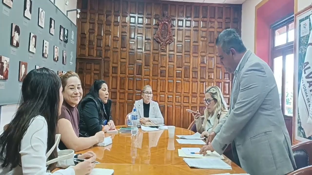 Sesión de Comisión de contraloría 