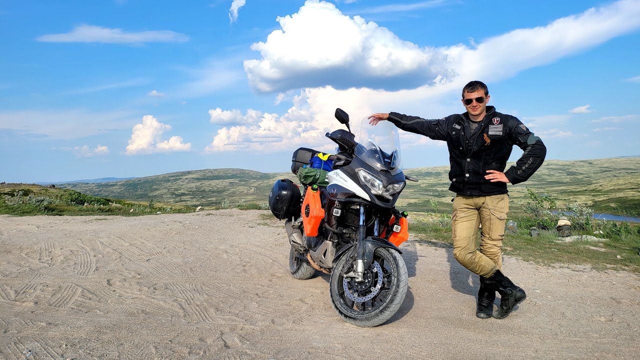 Путь в Териберку на Honda VFR 800 Crosrunner