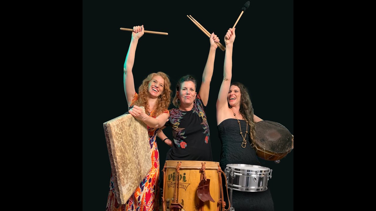 Carnavalero / Bombo y Pandeiro ( Vivi Pozzebón  &  Eva y Nadia )