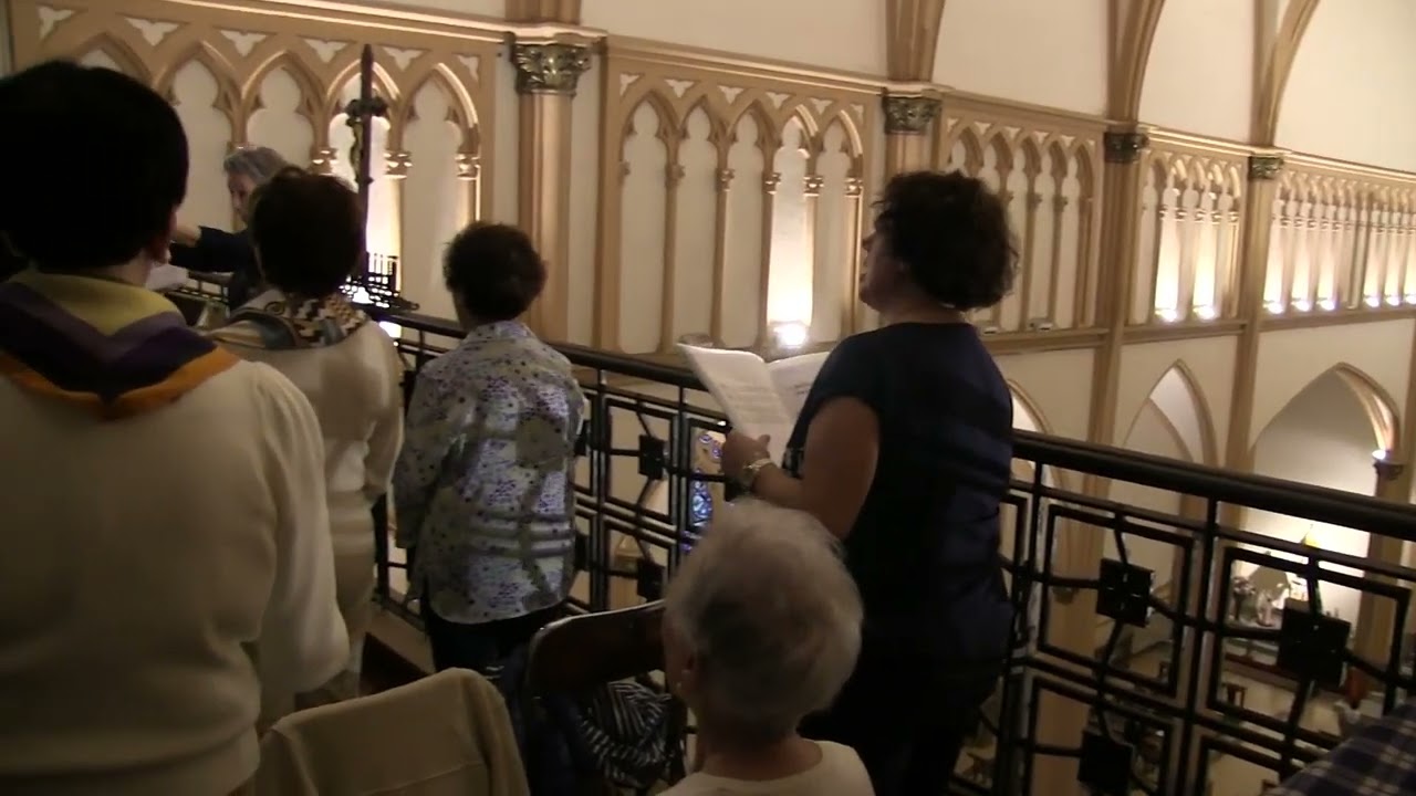 Salve en la iglesia del Carmen, con el coro parroquial