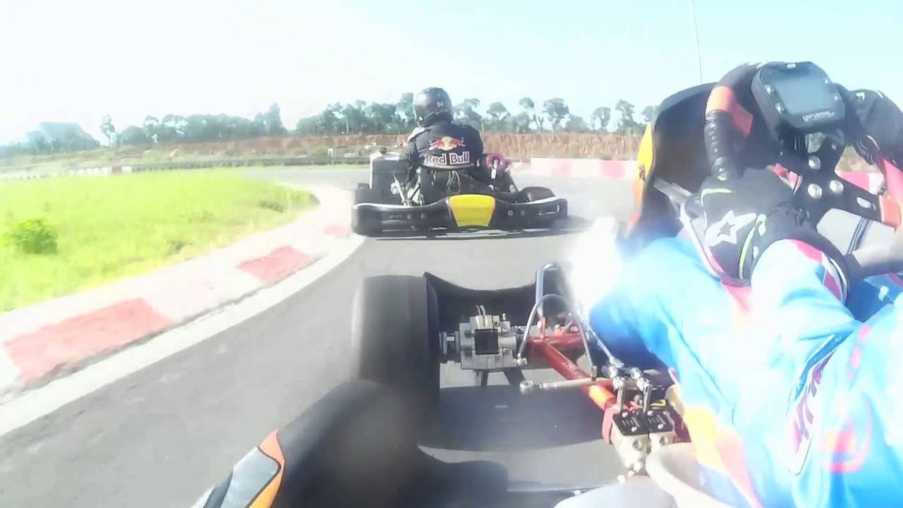 麗寶賽車場檔車大亂鬥.有人起飛了