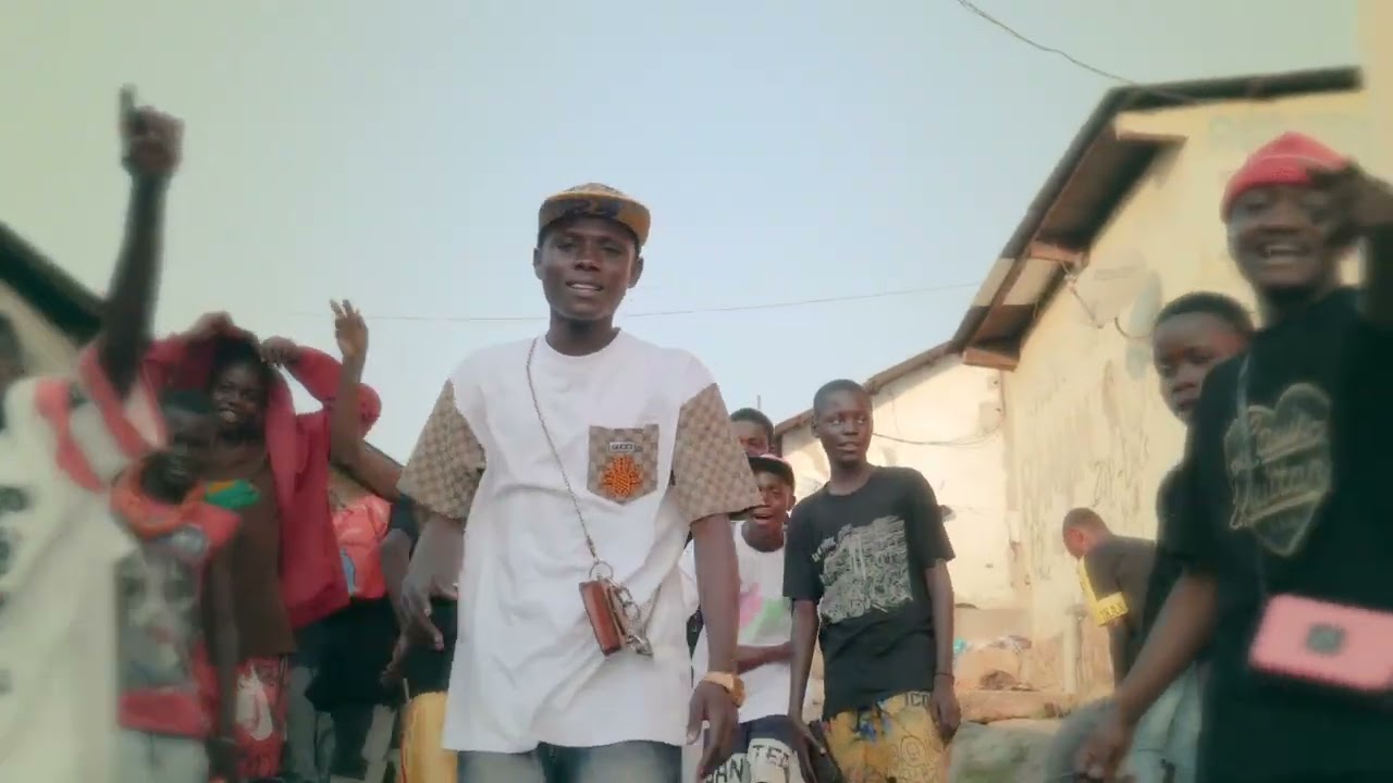 @BABŸ-SL001  _Ba_Jaloux FT @M-boy-Bantu (clips)