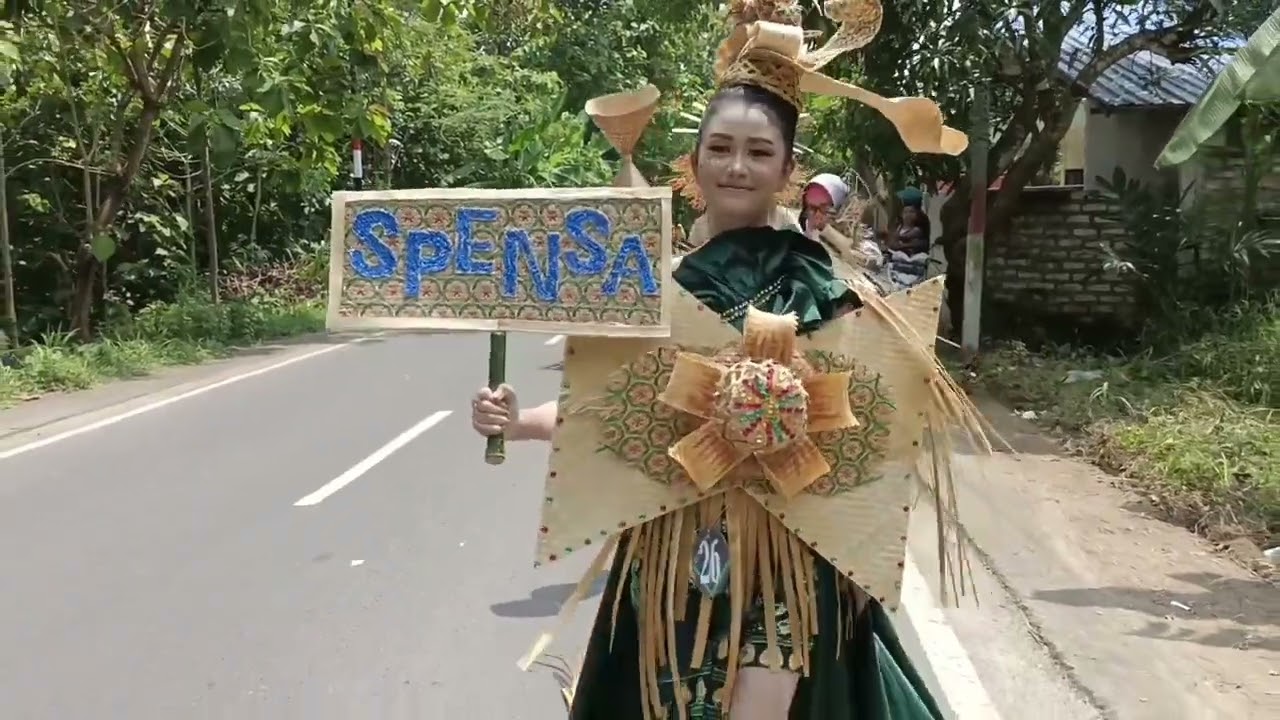 SMPN 1 Sampang Juara 1 Festival Bambu 2022