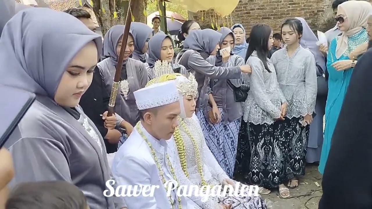 Sawer Panganten Adat Sunda