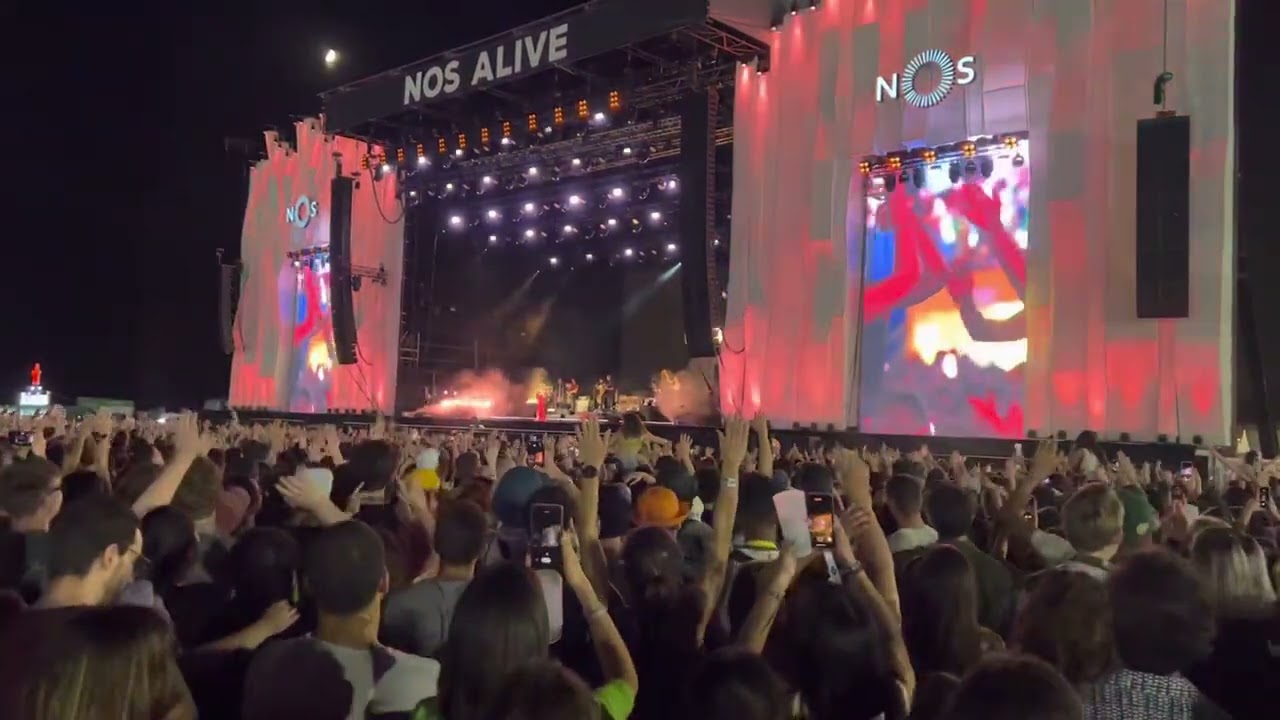 Florence + The Machine - Shake It Out (Live at NOS Alive 2022)