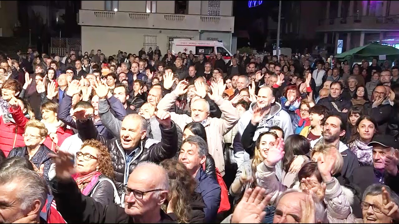 LA PETTINESSA - Tequila & Montepulciano Band [Live Tour]