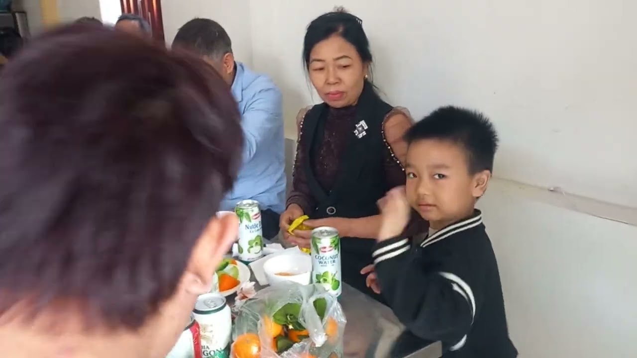 Hương sắc Bùi cấp Hôm này là ngày dỗ  cuả mẹ mình, mình xin cảm ơn tất cả mọi đã đến vui cùng gđ