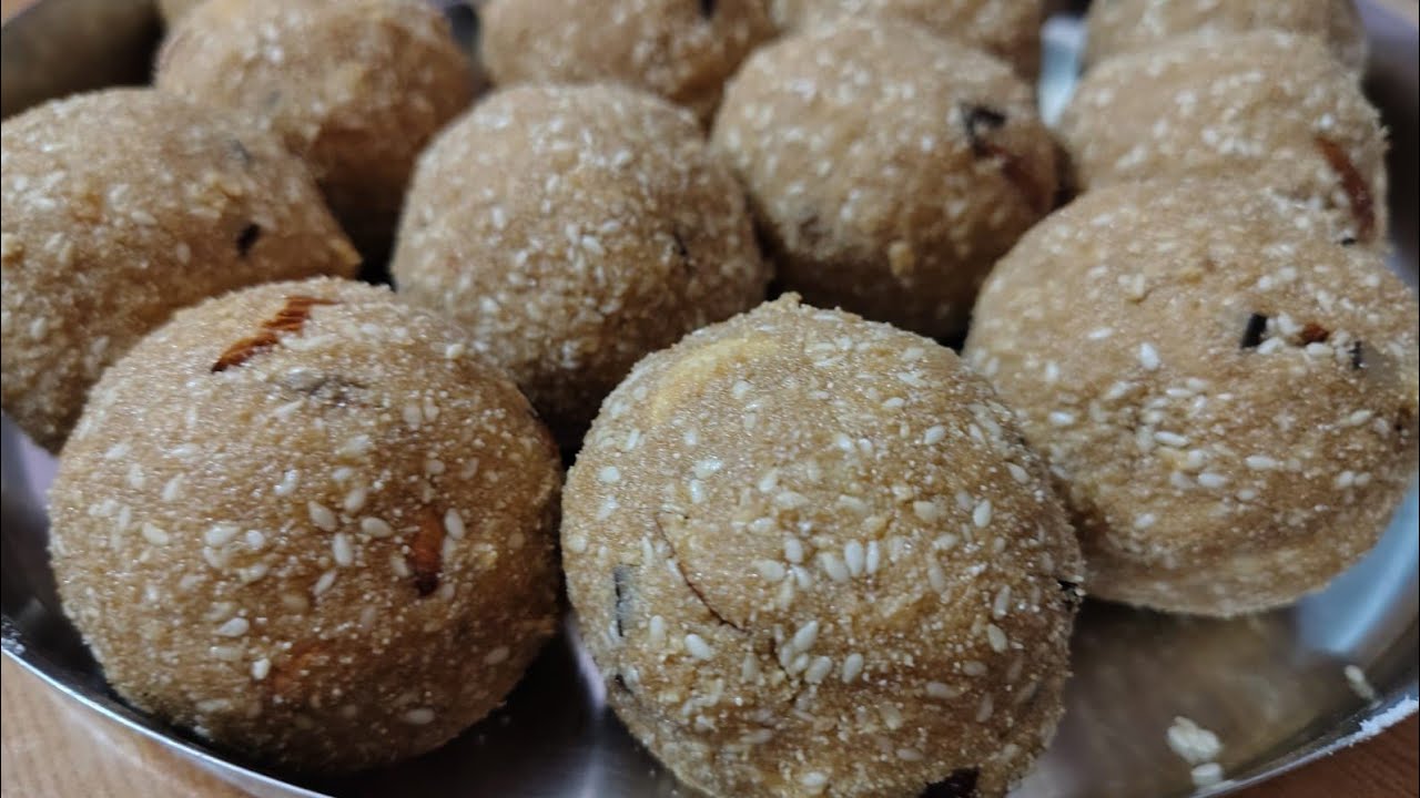 Makar Sankranti Special - Chawal ke Aate ka Laddu | Rice Laddu | Desi Indian Food |