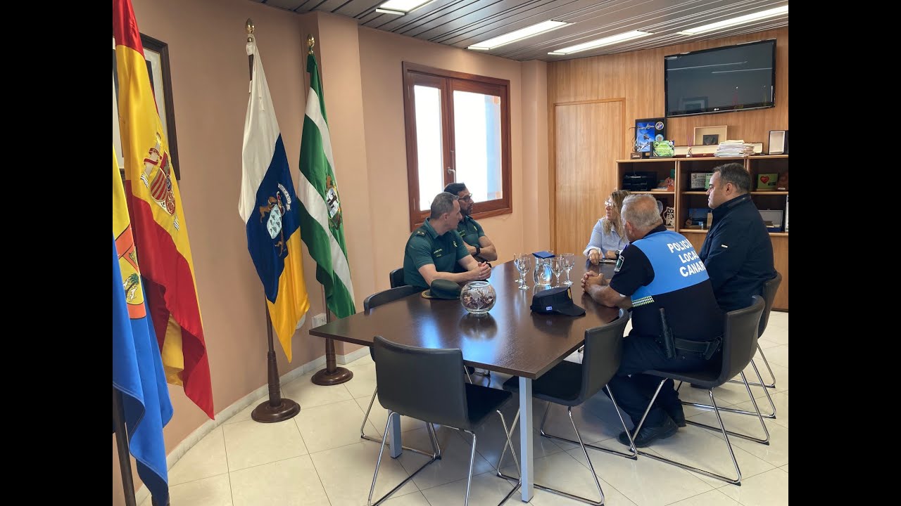 El jefe de la Compañía de la Guardia Civil de Vecindario refuerza lazos de colaboración con Ingenio