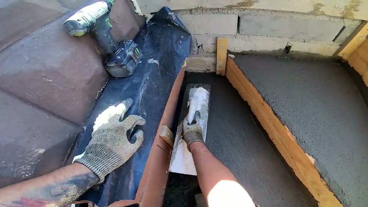 Betonowanie stropu + schody .