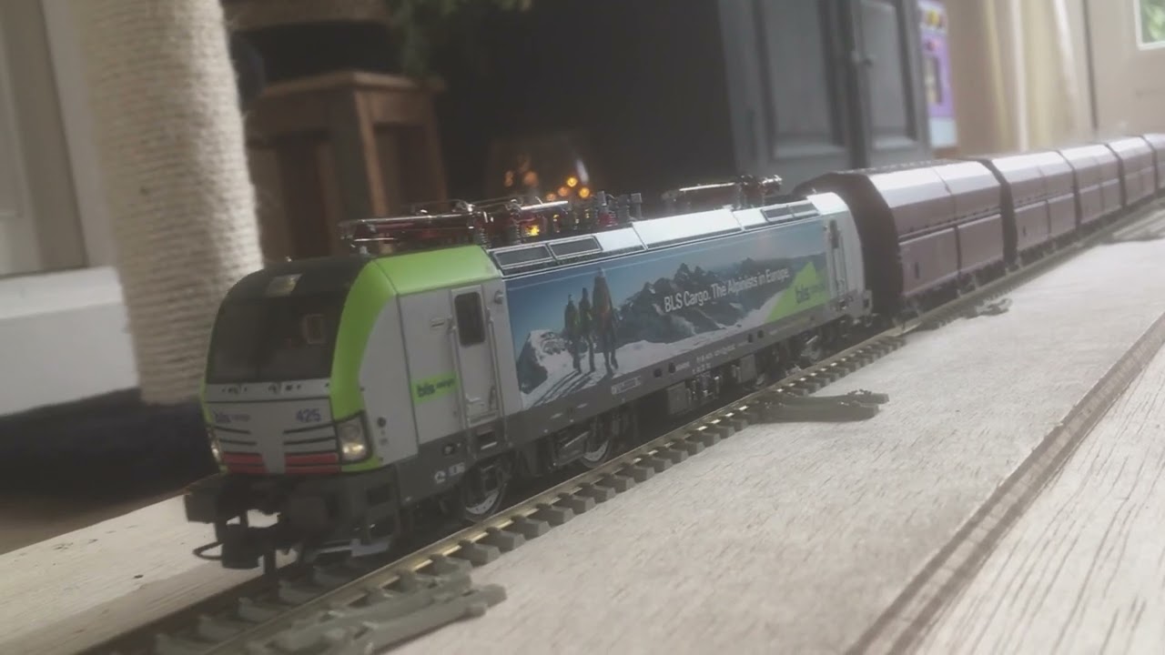 Running Trains BLS Cargo Roco fremo
