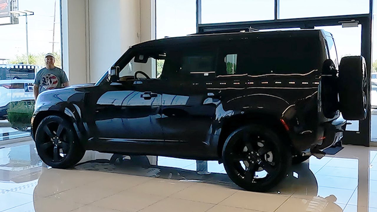 Land Rover Defender 2026 года — внесла ли компания Land Rover ПРАВИЛЬНЫЕ изменения?