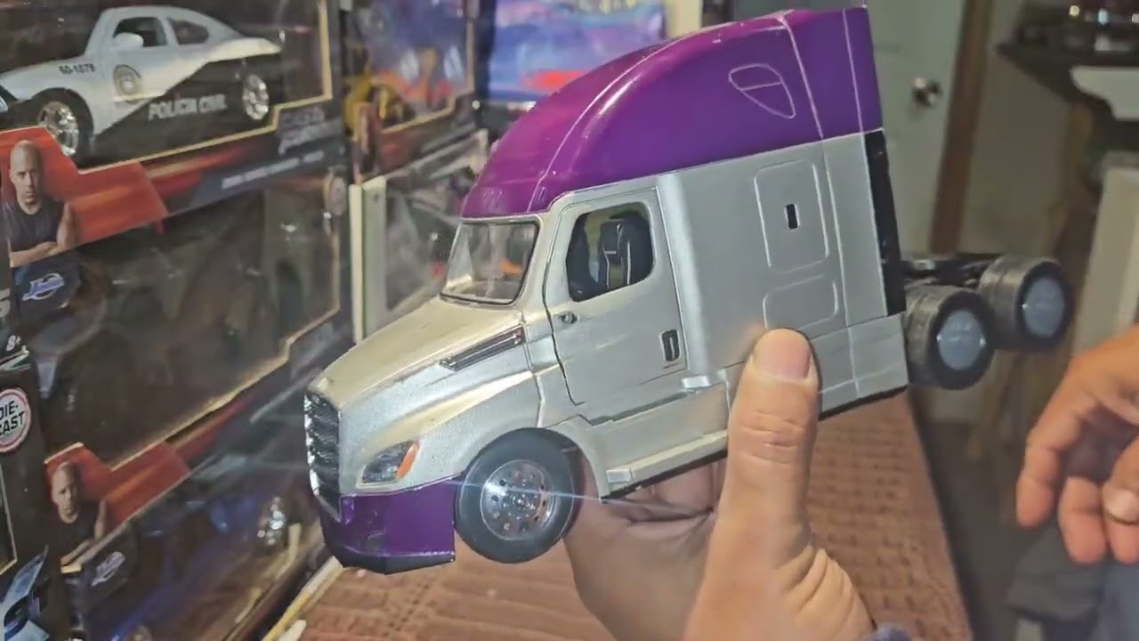 Unboxing time! 😃 tonkin replicas escala 1/30