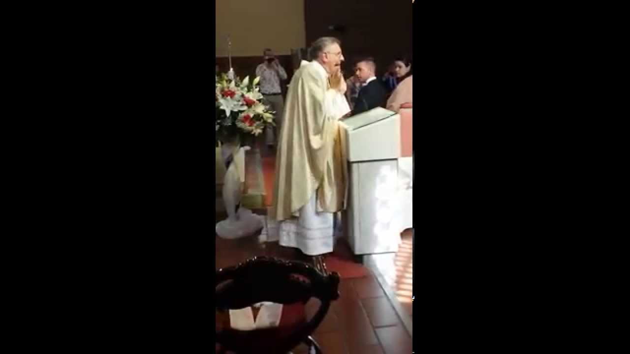 Don Bruno che canta Mamma Maria