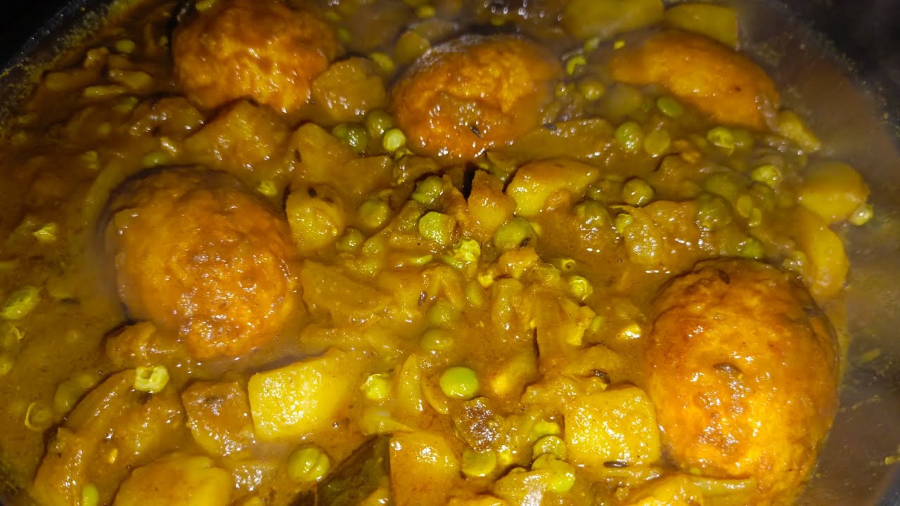 মটরশুঁটি দিয়ে ডিমের ঝোল! 