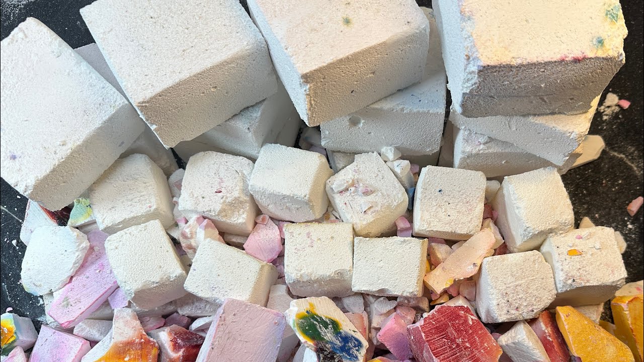 Blocks Reforms with Squeaky Sound , Dusty Cubes and Dyed Chunks ~ Mouthwatering