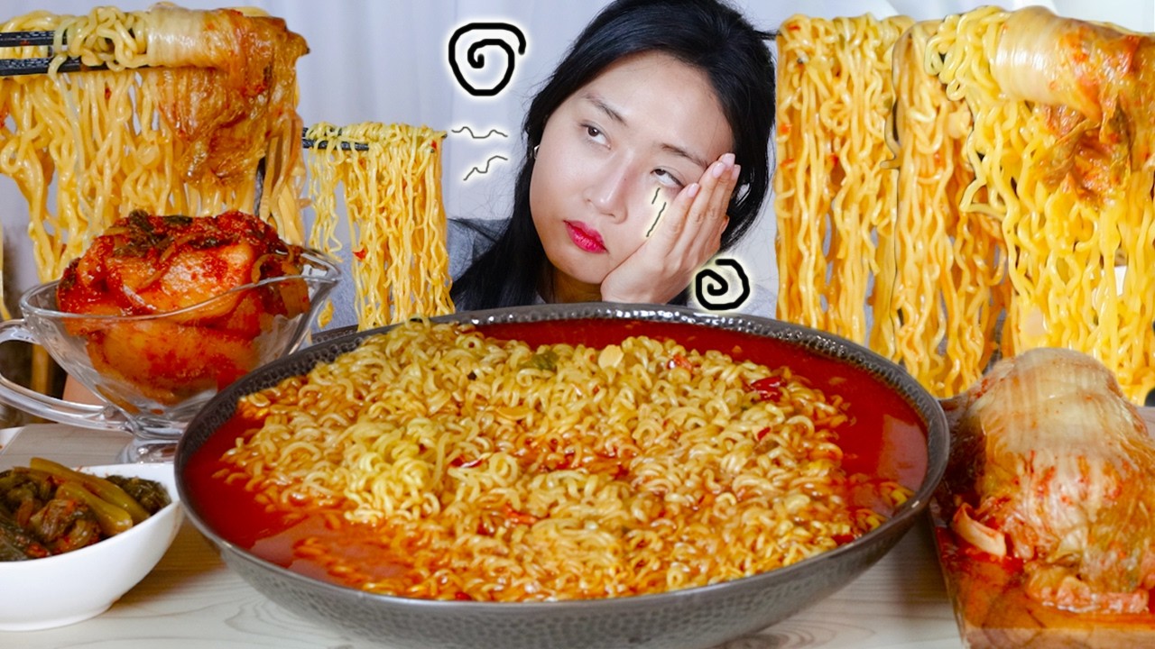 MUKBANG) 화장도 못지우고 숙취에 먹는... 장인라면 매움주의🔥 매운 해장 라면 먹방 Spicy Korean Ramyun with Kimchi asmr eating