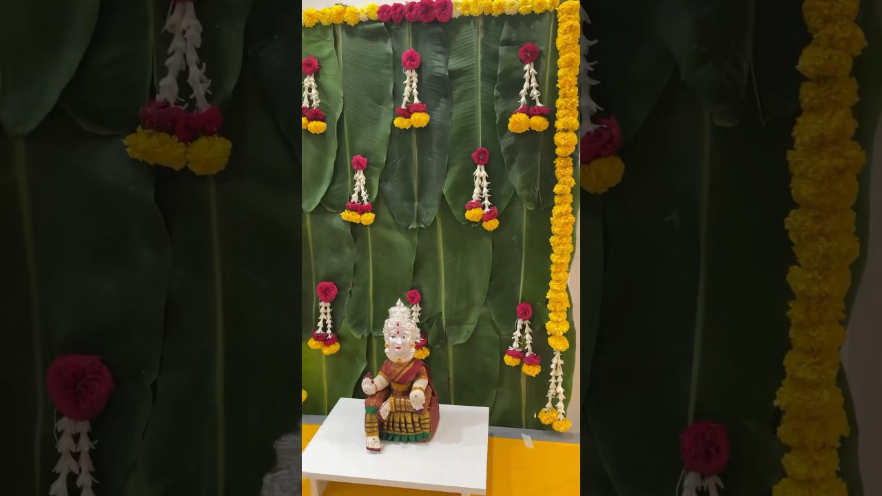 Vara Lakshmi puja decoration ideas || banana leaf backdrop for vara Lakshmi Devi Pooja | 