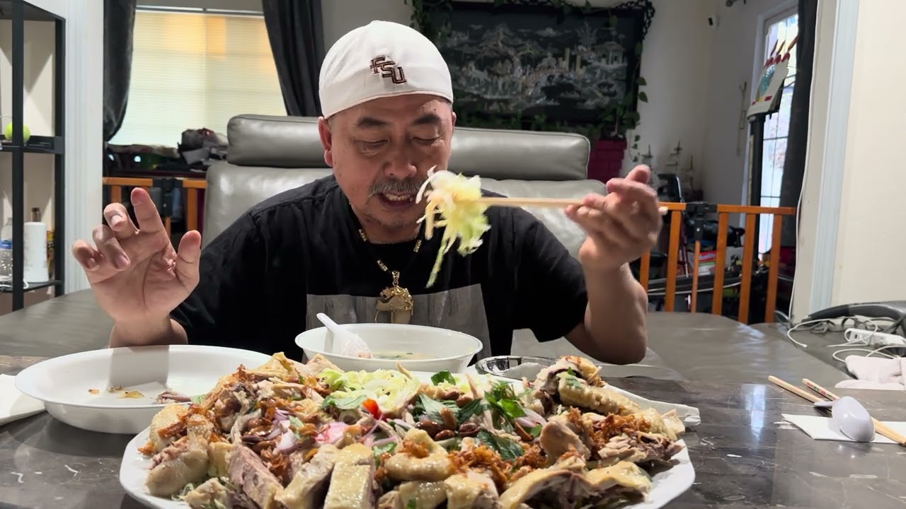 Hoang travel and eat chào cả nhà 