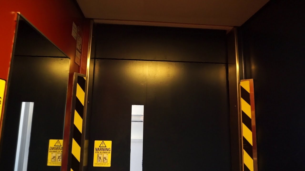 1975 KONE Roped Hydraulic Elevator @ Best Western Hotell SöderH, Söderhamn, Sweden.