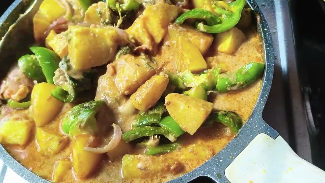 Cheese champaran potato curry, serve with paratha,puri #yammy #food 