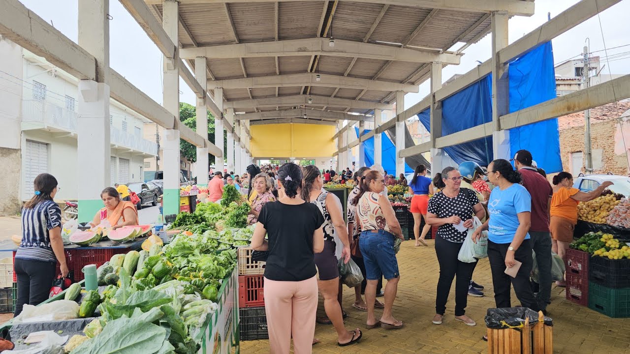 Feira livre de Itapetim PE em 26-02-26