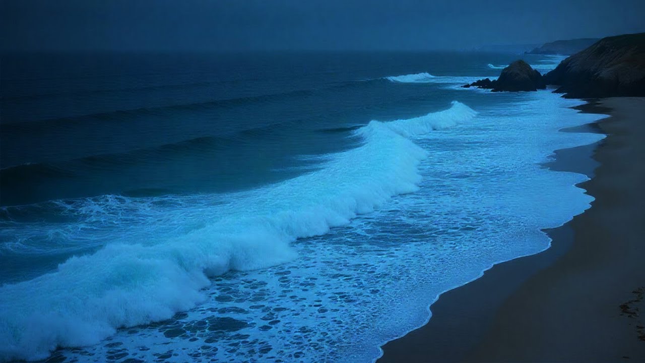THESE WAVES BRING YOU TO A PEACEFUL PLACE🌊😴😴 Relaxing Ocean Sound At Night
