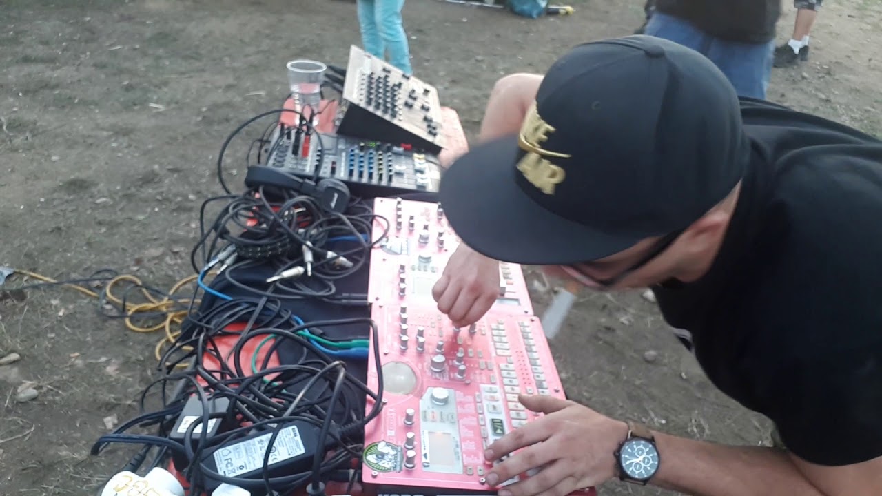 HAPPY LIVE MLK (Uhy stara benzina)